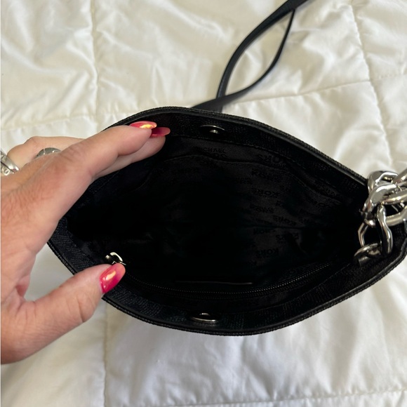 Michael Kors Crossbody bag. Black - Picture 3 of 3